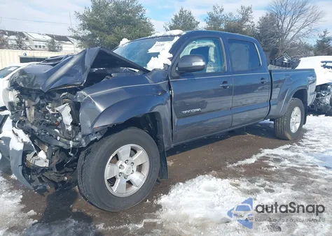 2015 Toyota Tacoma Base V6 из США, поврежденный, VIN 3TMMU4FN1FM080835